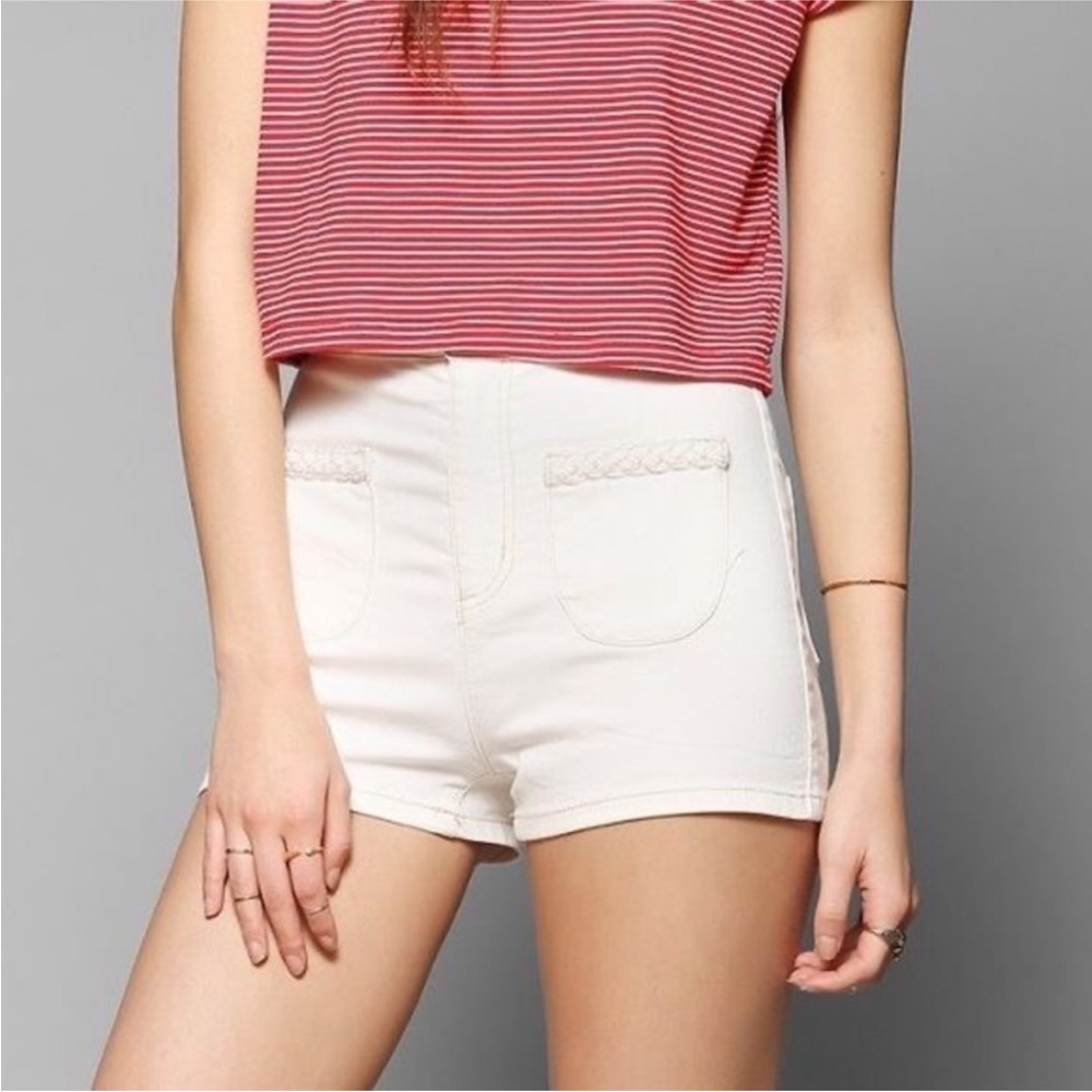 Urban Outfitters BDG White Denim Shorts | Sz 26
